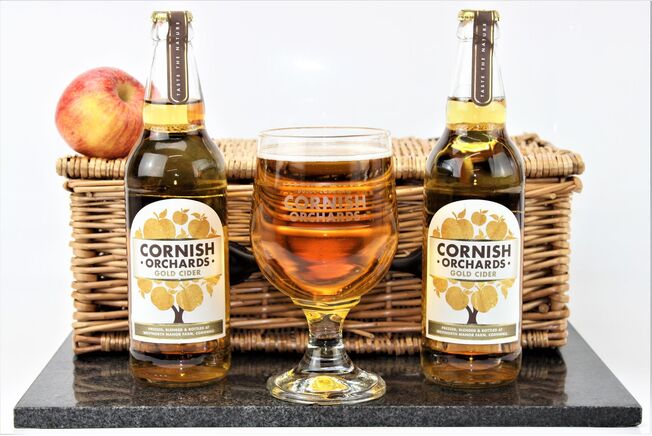 Cornish Orchards Cider & Etched Goblet Gift Set